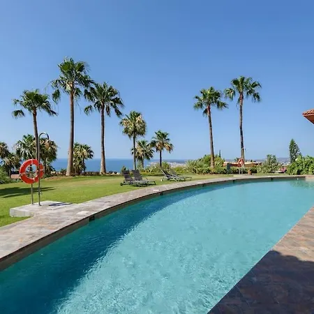 Luxury بينالماذينا